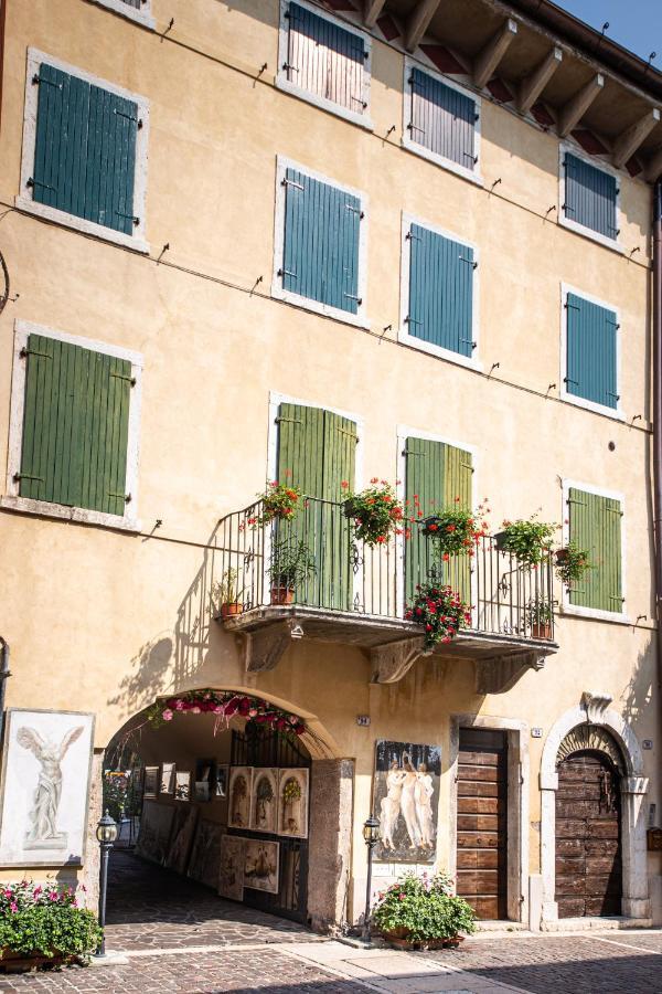 Klimt House Apartment Torri Del Benaco Exterior photo